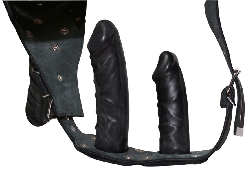 Leather Strap-on con 3 Dildos  